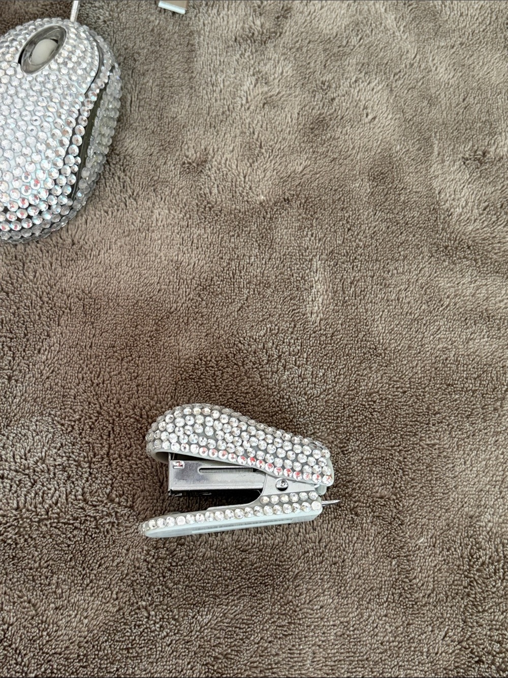 Crystal Rhinestone Mouse with Matching Calculator & Stapler- Silver - Picture 3 of 13